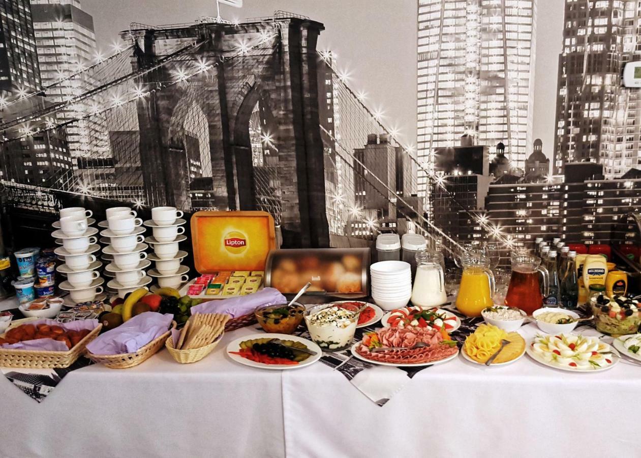 Brooklyn Noclegi Jasło 외부 사진
